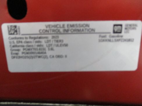 Used 2023 GMC Acadia AT4 w/ Preferred Package AWD/4WD image 5