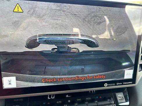 Used 2023 Toyota Tundra Limited w/ Power Package AWD/4WD image 19