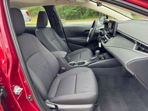 Used 2023 Toyota Corolla LE FWD image 18