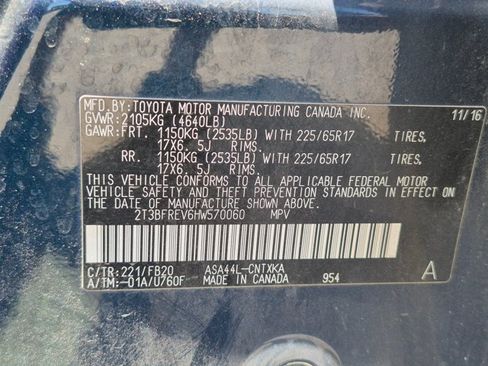 Used 2017 Toyota RAV4 LE AWD/4WD image 15