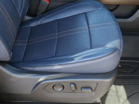 Certified 2022 Chevrolet Silverado 1500 High Country w/ High Country Premium Package image 31