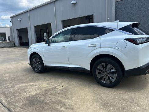 Certified 2025 Nissan Murano SL AWD/4WD image 6