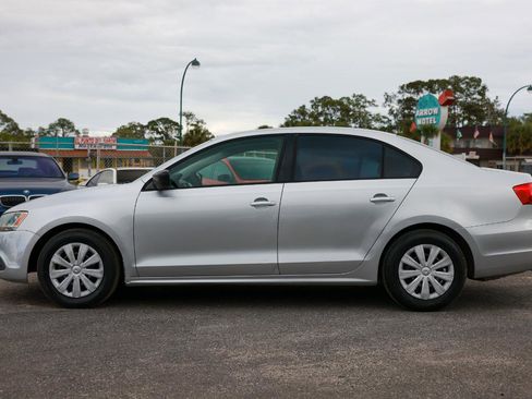 Used 2012 Volkswagen Jetta S FWD image 3
