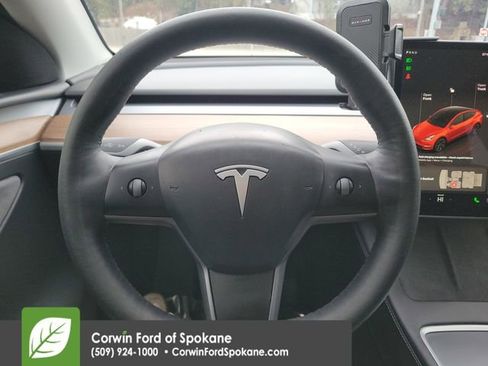 Used 2025 Tesla Model Y Long Range image 25