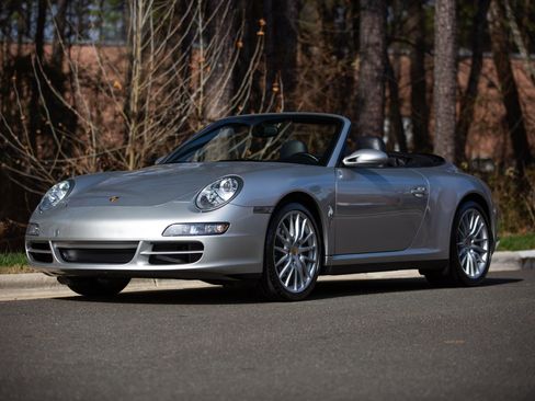 Used 2006 Porsche 911 Carrera 4 image 25