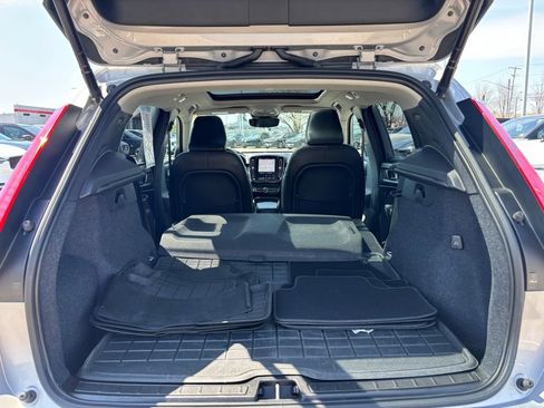 Certified 2023 Volvo XC40 B5 Plus w/ Driver Assist Package AWD/4WD image 26