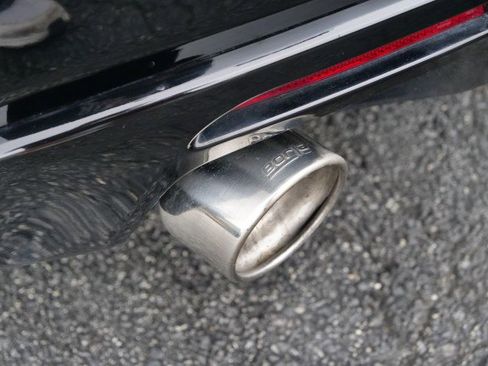 Used 2018 Chevrolet Camaro SS image 33