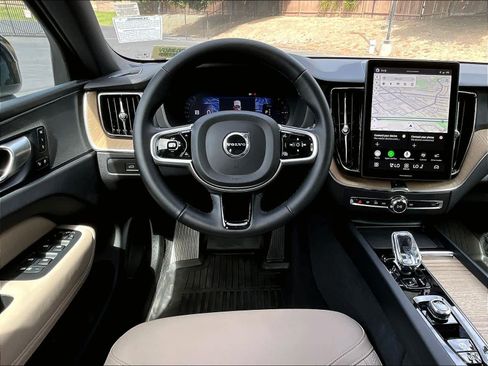 Used 2026 Volvo XC60 T8 Plus w/ Climate Package AWD/4WD image 8