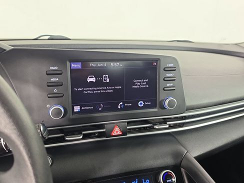Used 2021 Hyundai Elantra SEL FWD image 23