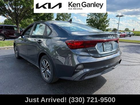 Certified 2023 Kia Forte LXS w/ LXS Technology Package FWD image 3