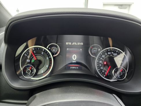 Used 2024 RAM 2500 Lone Star w/ Night Edition AWD/4WD image 10