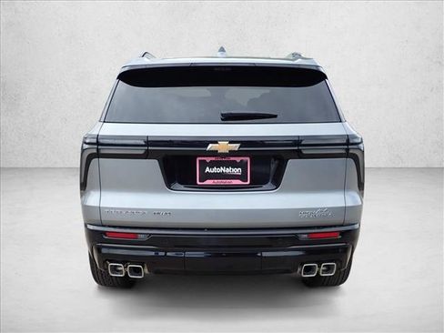 New 2026 Chevrolet Traverse High Country AWD/4WD image 3