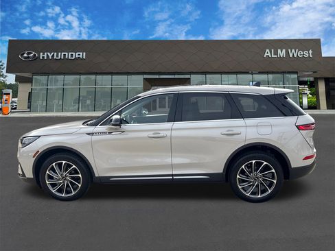 Used 2024 Lincoln Corsair FWD w/ Equipment Group 101A image 8