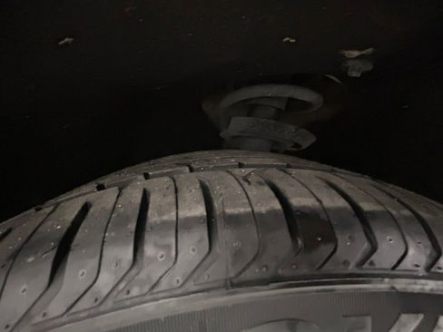 Used 2021 Chrysler Pacifica Touring-L w/ Uconnect Theater Family Group image 22