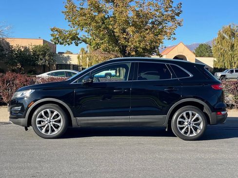 Used 2018 Lincoln MKC Select w/ Select Plus Package image 2