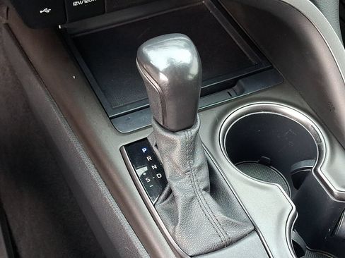 Used 2021 Toyota Camry SE FWD image 13