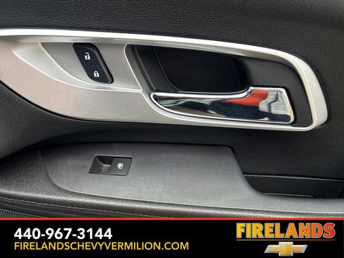 Used 2017 Chevrolet Equinox LT w/ Convenience Package image 24