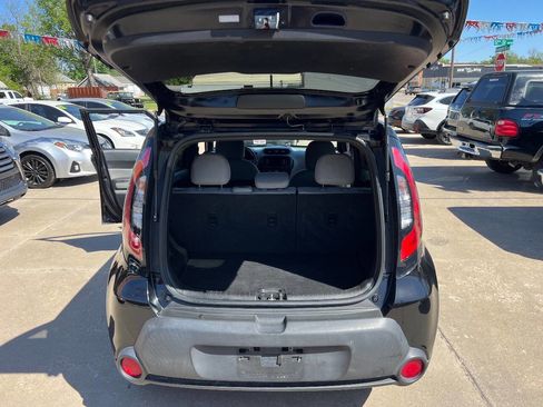 Used 2016 Kia Soul FWD image 18