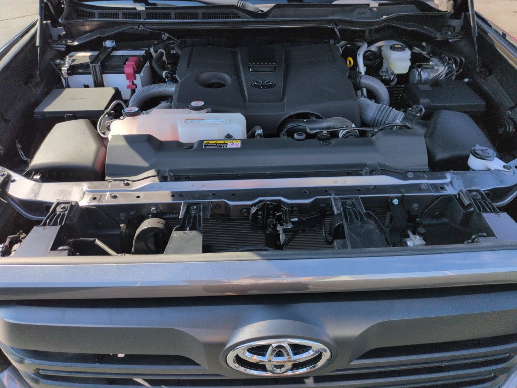Used 2024 Toyota Tundra SR5 w/ SR5 Convenience Package AWD/4WD image 22