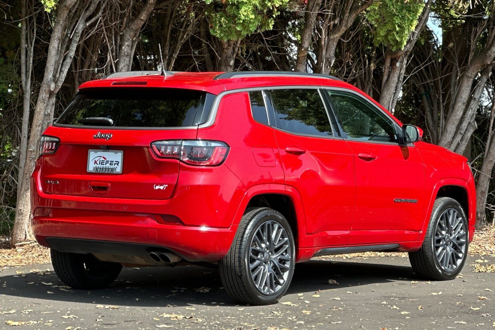 Used 2022 Jeep Compass Limited AWD/4WD image 4