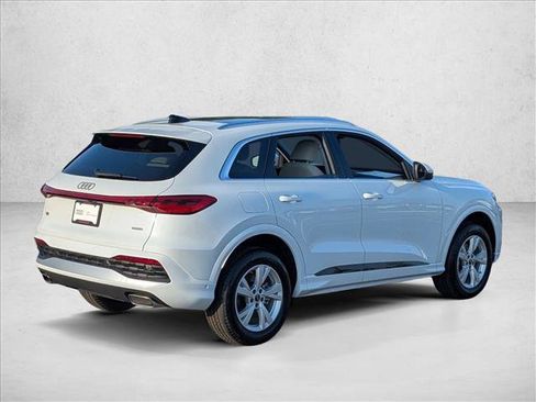 New 2026 Audi Q5 Premium AWD/4WD image 2