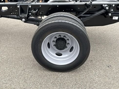 New 2024 Ford F450 XL image 7