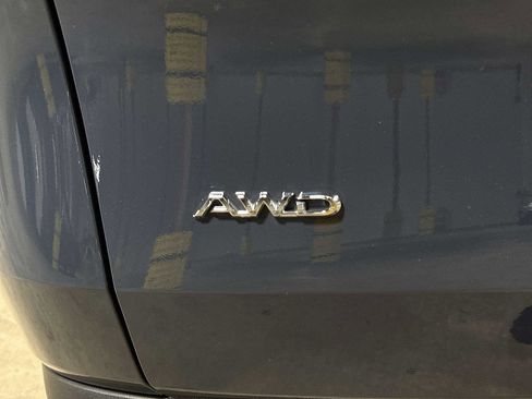Used 2024 Toyota Grand Highlander AWD image 30