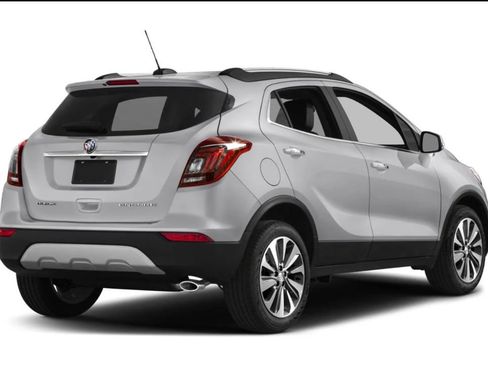 Used 2019 Buick Encore Essence w/ Experience Buick Package FWD image 2