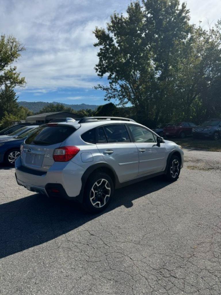 Used 2016 Subaru Crosstrek 2.0i Limited w/ Popular Package #2 AWD/4WD image 4
