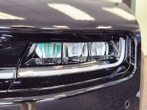 New 2026 Dodge Charger R/T AWD/4WD image 10