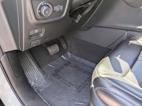 Used 2025 Jeep Grand Cherokee Limited AWD/4WD image 14