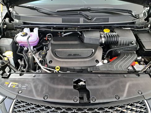 New 2026 Chrysler Pacifica Limited image 10