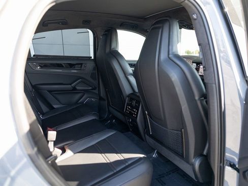Certified 2025 Porsche Cayenne GTS image 23