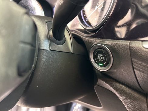Used 2022 Buick Encore GX Select FWD image 46