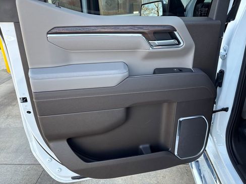 Certified 2026 GMC Sierra 1500 SLT w/ SLT Premium Plus Package image 43