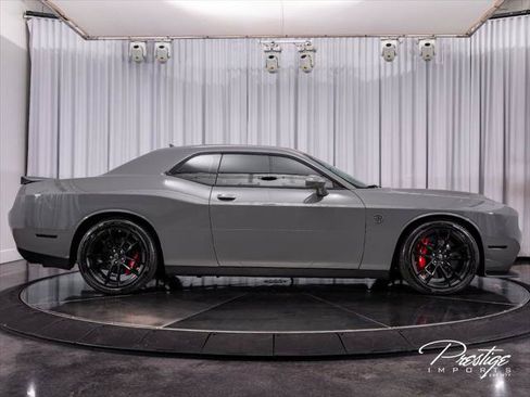 Used 2023 Dodge Challenger SRT Hellcat w/ Plus Package RWD image 18