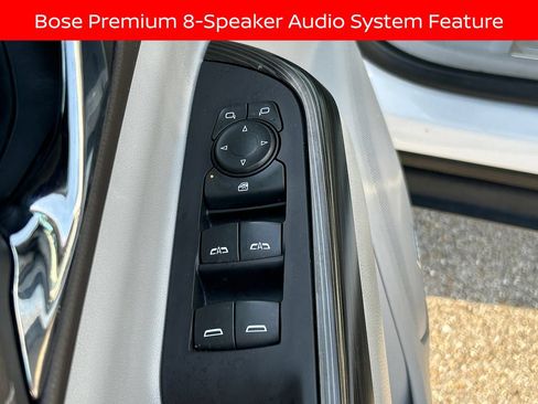 Used 2020 GMC Acadia SLT w/ LPO, Floor Liner Package FWD image 16