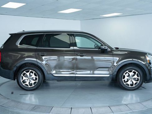 Used 2020 Kia Telluride EX FWD image 8