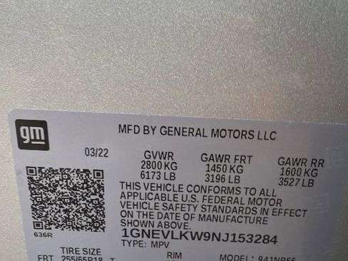 Used 2022 Chevrolet Traverse LS image 33