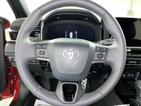 Used 2026 Toyota Camry XSE FWD image 16