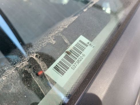 Used 2023 Nissan Rogue S image 8