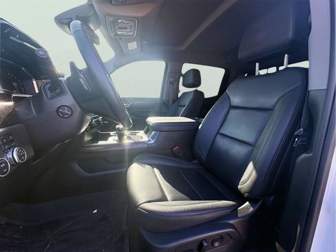 Used 2025 GMC Sierra 1500 SLT AWD/4WD image 16