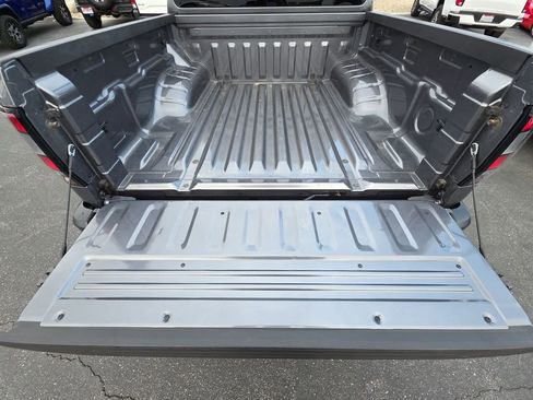 Used 2022 Nissan Frontier S w/ Technology Package image 25