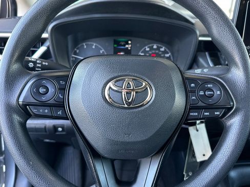 Used 2023 Toyota Corolla LE image 24