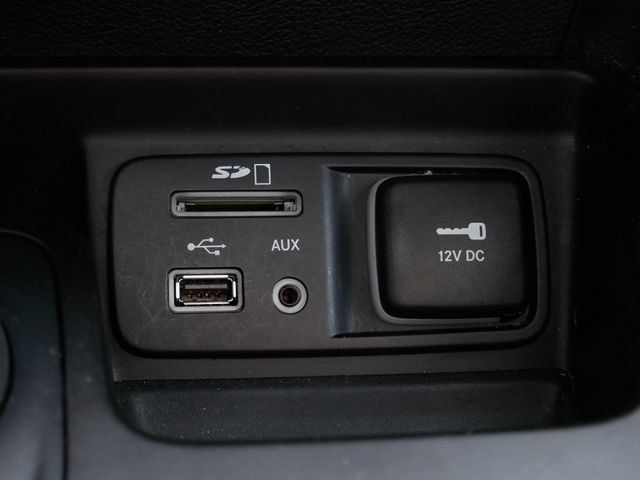 Used 2018 Jeep Cherokee Overland w/ Heavy Duty Protection Group AWD/4WD image 25