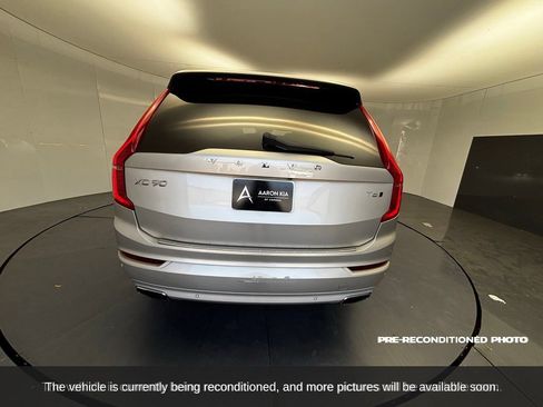 Used 2016 Volvo XC90 T6 Momentum w/ Momentum Plus Package AWD/4WD image 11