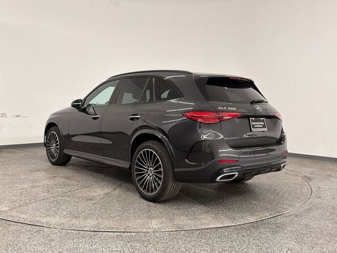 Used 2026 Mercedes-Benz GLC 300 4MATIC image 3
