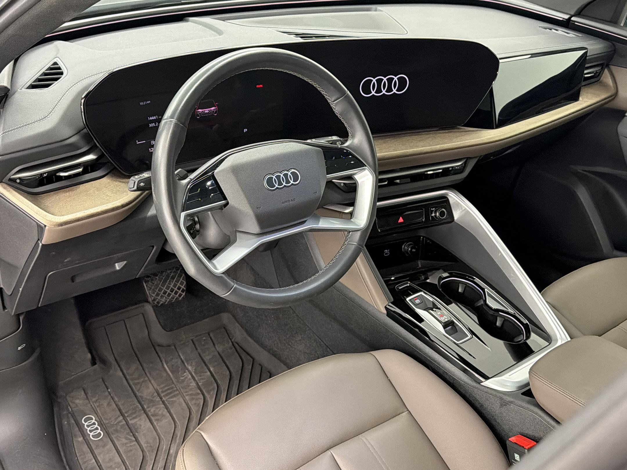 Certified 2025 Audi Q5 Premium w/ Convenience Package AWD/4WD image 4