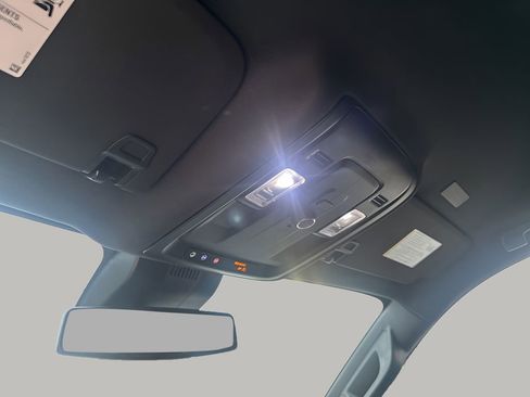 Used 2025 Chevrolet Tahoe Z71 image 38