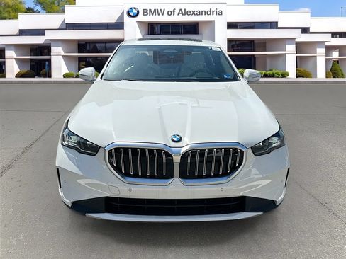 Used 2026 BMW 530i xDrive w/ Premium Package AWD/4WD image 2